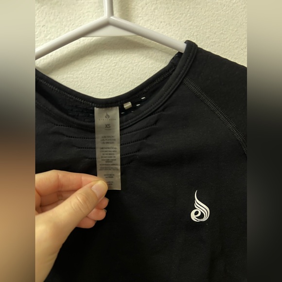 Ryderwear Cropped LongSleeve - Picture 3 of 3